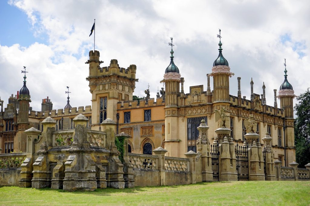Rehab centres in Northamptonshire, Addiction treatment services, Alcohol rehab services, Mental health treatment services, Rehab centres in the UK